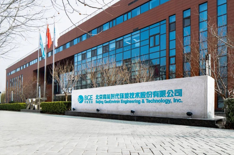 1693451920439837.png 333.png