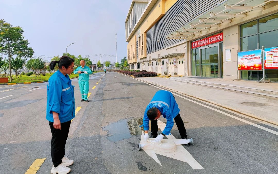 1730698848953892.jpg 4.jpg